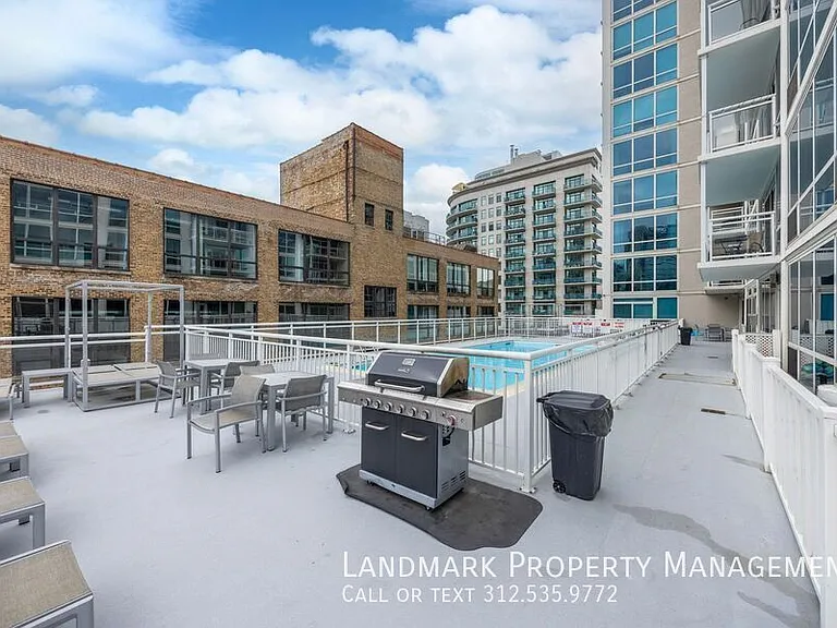 757 N Orleans St #1910 — Photo 30