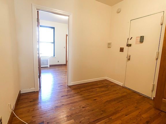 4th image of 329 E 88th St #4