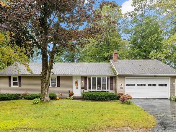94 Fairlawn Ave, Gardner, MA 01440