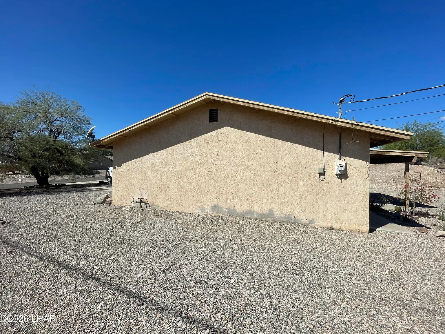 3 bed, 2.0 bath, 1392 sqft, $1,550 — Photo 4