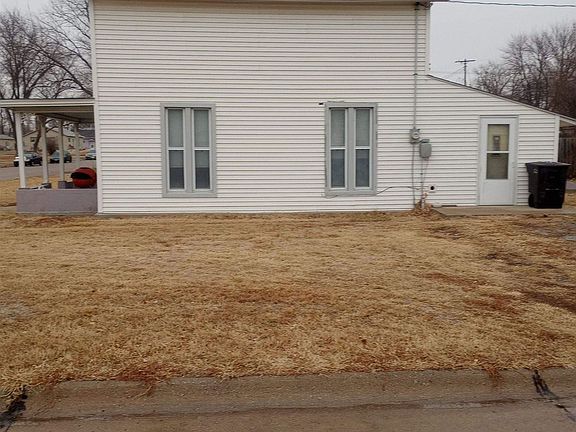 3rd image of 202 N Burlington Ave