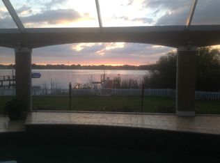 11716 Harborside Cir, Largo, FL 33773