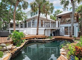 61 12th Ave S, Naples, FL 34102