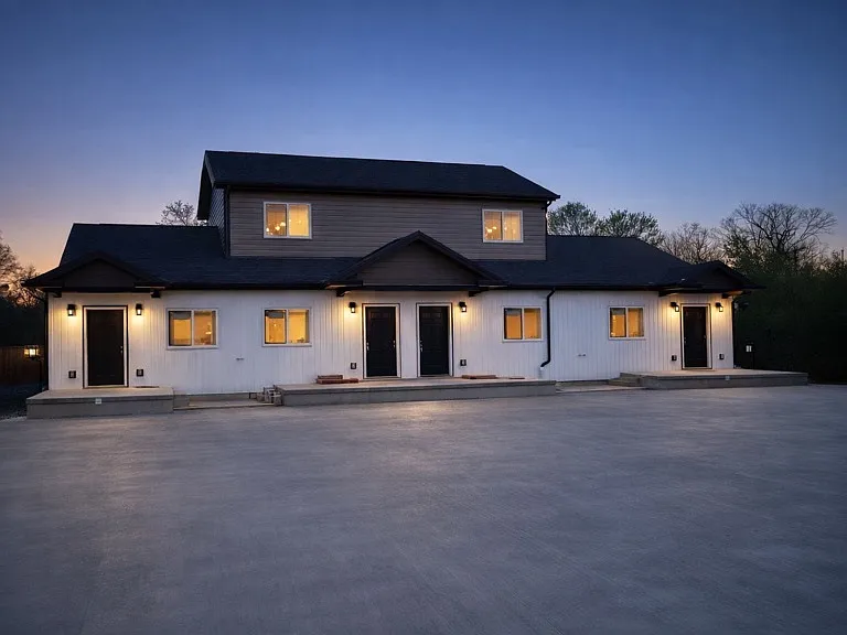 119 Carlton Dr — Photo 15