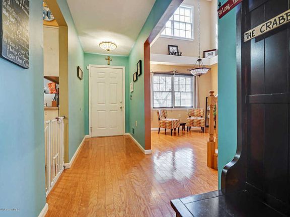 4th image of 27 Cherrywood Cir