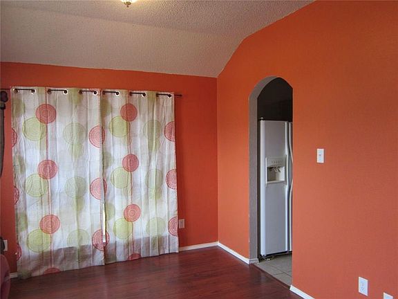 5th image of 4517 Crystal Ln