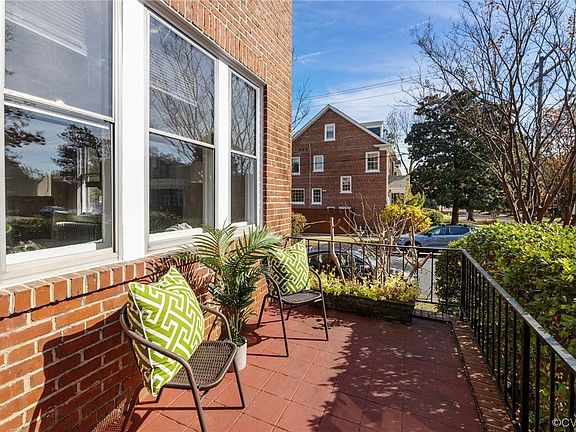 4th image of 4400 Augusta Ave