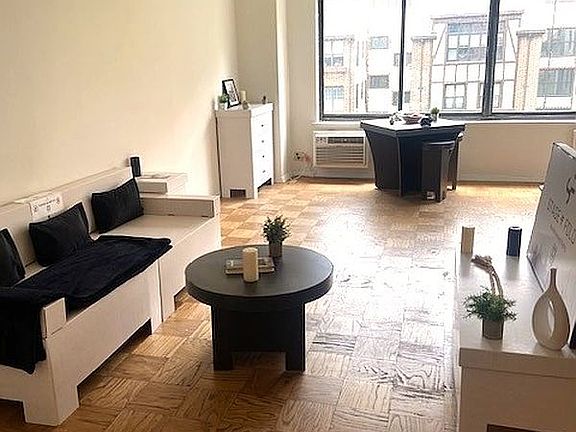 4th image of 372 Central Park W APT 7E