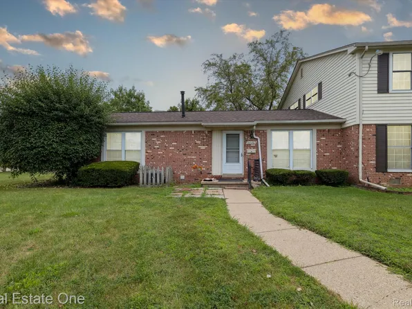 44407 Newburyport Dr, Canton, MI 48187