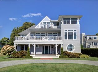 140 Tuckerman Ave, Middletown, RI 02842