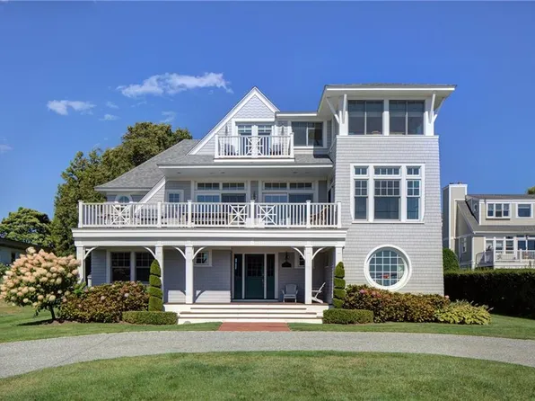 140 Tuckerman Ave, Middletown, RI 02842