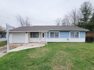 910 Sunset Dr, Pasadena, TX 77506