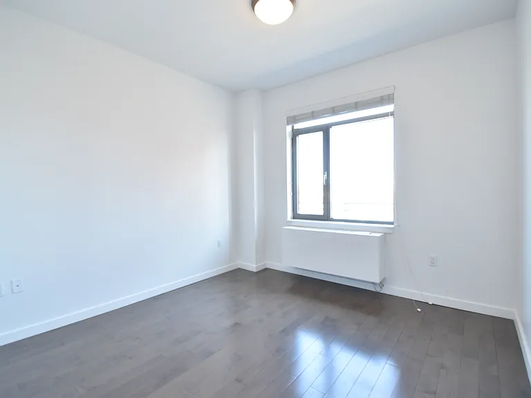 3040 21st St #205 — Photo 4