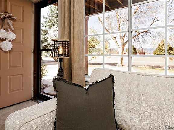 3rd image of 819 Summer Drive