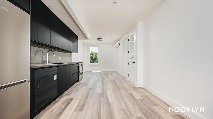 Rented by Nooklyn NYC LLC | media 31
