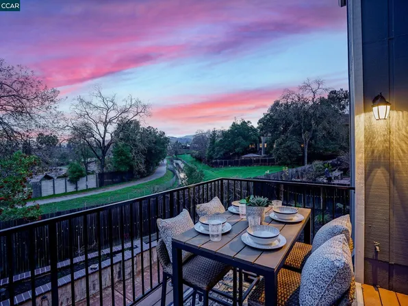 260 Hillcrest Pl, Pleasant Hill, CA 94523