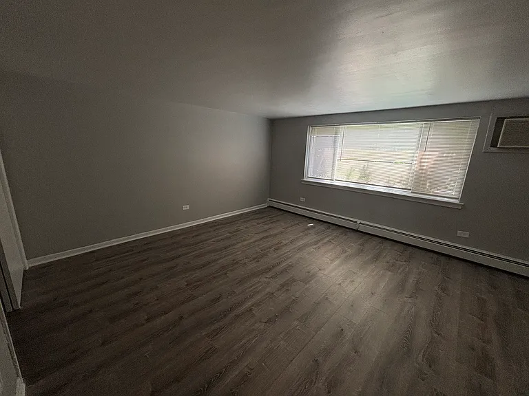 2104 S 17th Ave #8 — Photo 1