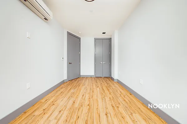 Rented by Nooklyn NYC LLC | media 51