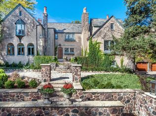 14225 Juneau Blvd, Elm Grove, WI 53122