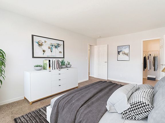 5th image of 35 Penataquit Ave #732F