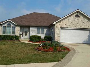 1935 Waterford Ln, Defiance, OH 43512