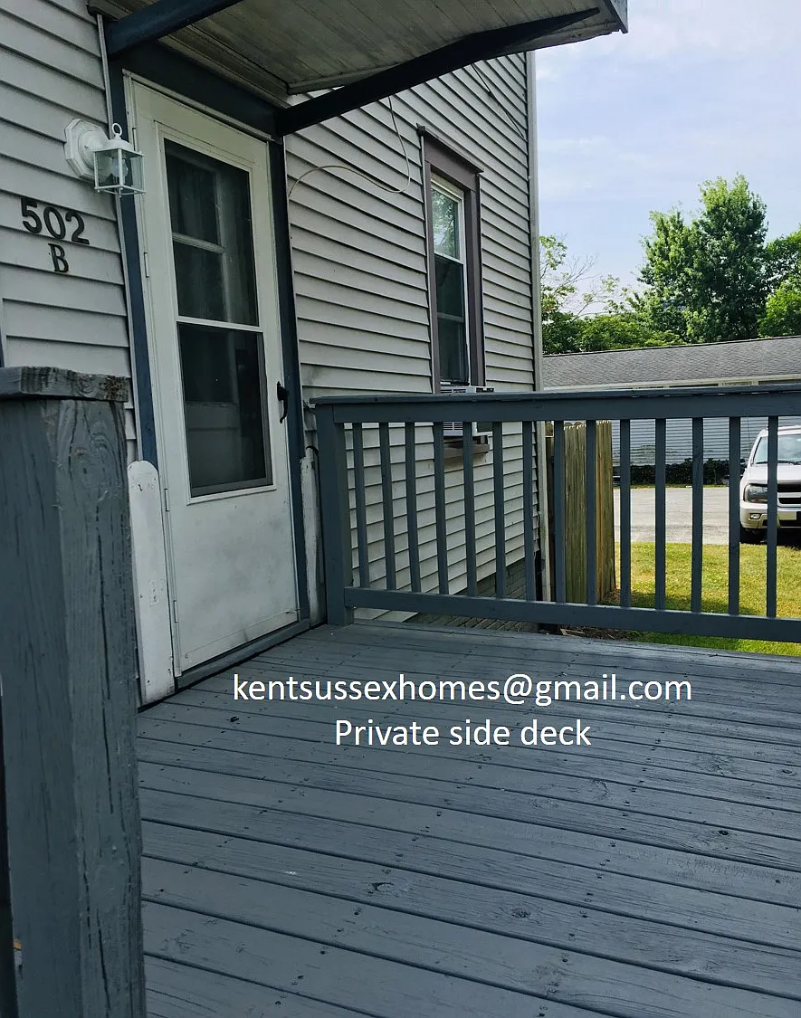 502 NW Front St — Photo 2
