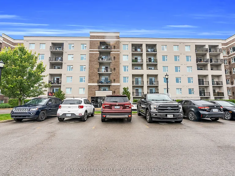 610 Farmstead Dr #220 — Photo 2