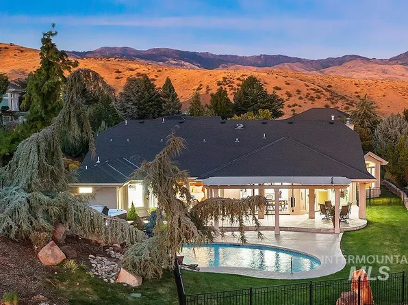 3837 W Quail Heights Ct, Boise, ID 83703