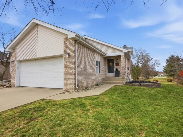 16 Yearling Ct, Charleston, IL 61920