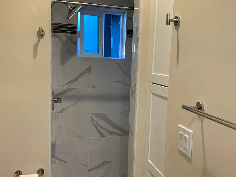 8735 Blythe Ave — Photo 10