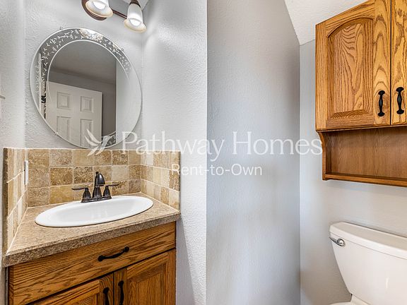 3rd image of 629 Teakwood Dr