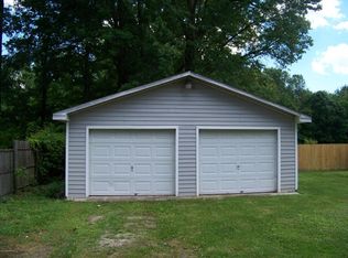 1408 Doris Dr, Fairdale, KY 40118