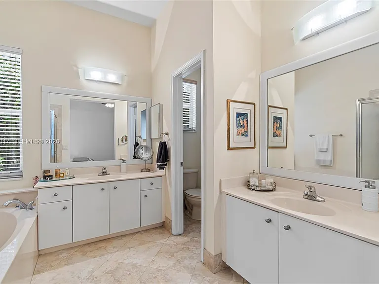 1097 Allamanda Way — Photo 34