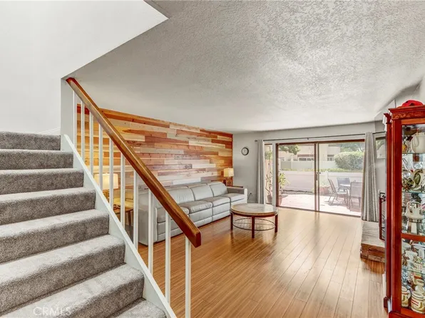 904 Lombard Ct, Costa Mesa, CA 92626