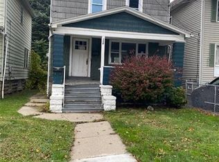104 Pomona Pl, Buffalo, NY 14210