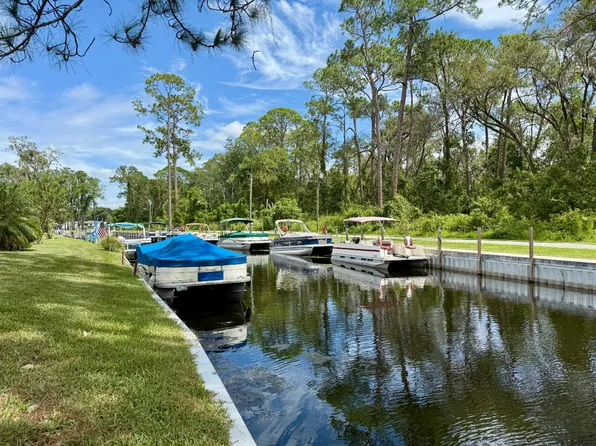 110 Pine Tree Dr, Leesburg, FL 34788