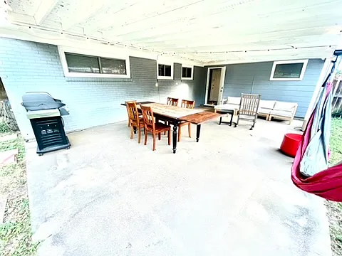 1909 Colony Dr — Photo 21
