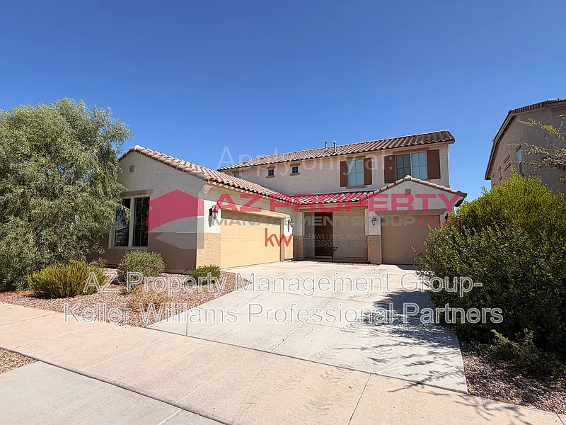 4 bed, 3.0 bath, 3237 sqft, $2,400 — Photo 3