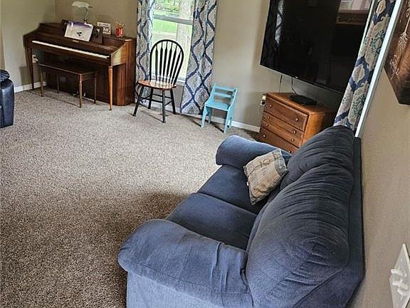 4th image of 500 S Ozark St