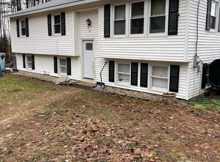 94 Walker Rd, Mechanic Falls, ME 04256