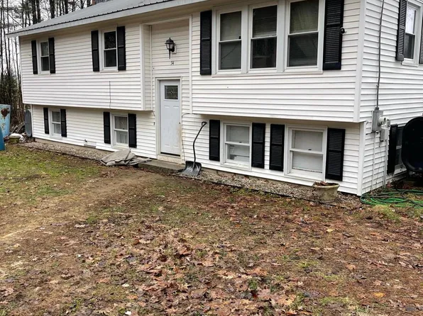 94 Walker Road, Mechanic Falls, ME 04256