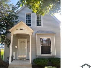 8913 S Lowe Ave, Chicago, IL 60620