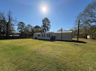 320 Toledo Beach Dr, Hemphill, TX 75948