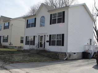 7 Smith Ln, Worcester, MA 01606