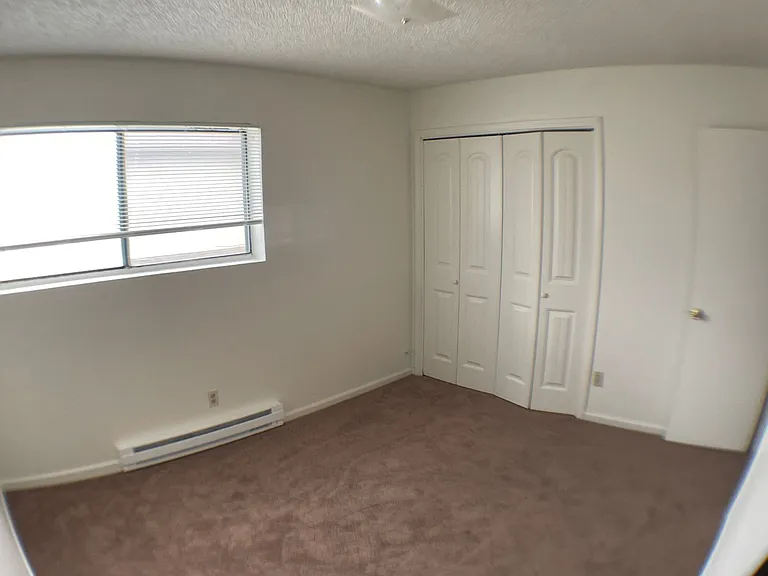 2110 N East St — Photo 15