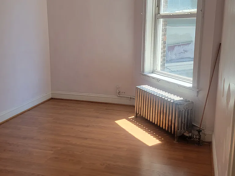 2212 S Laramie Ave #7 — Photo 2