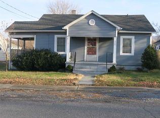 926 High St, Waynesboro, VA 22980