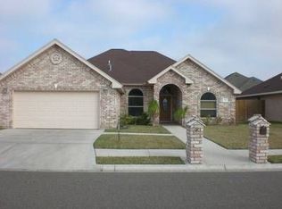 613 E Biyaneta Ave, Pharr, TX 78577