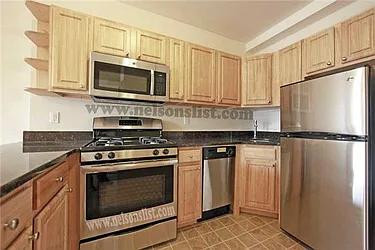 Rented by R New York