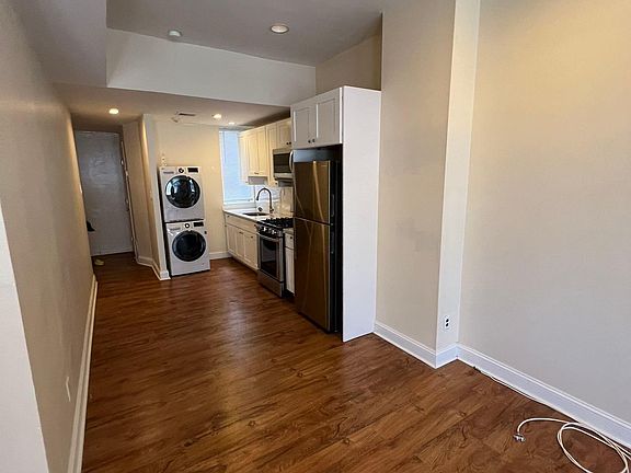 3rd image of 618 South St Floor 2